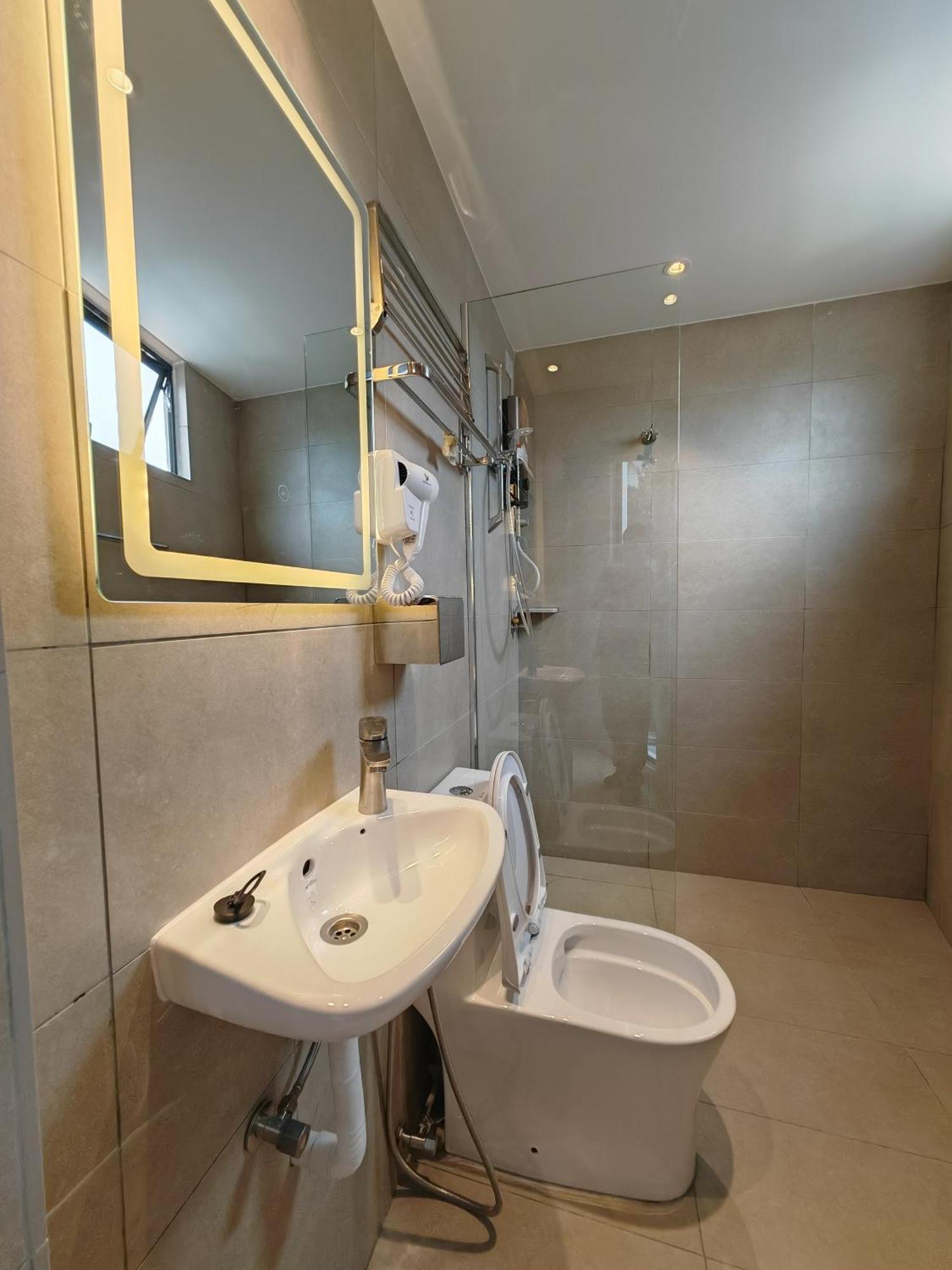 V Boutique Hotel 세렘반 외부 사진