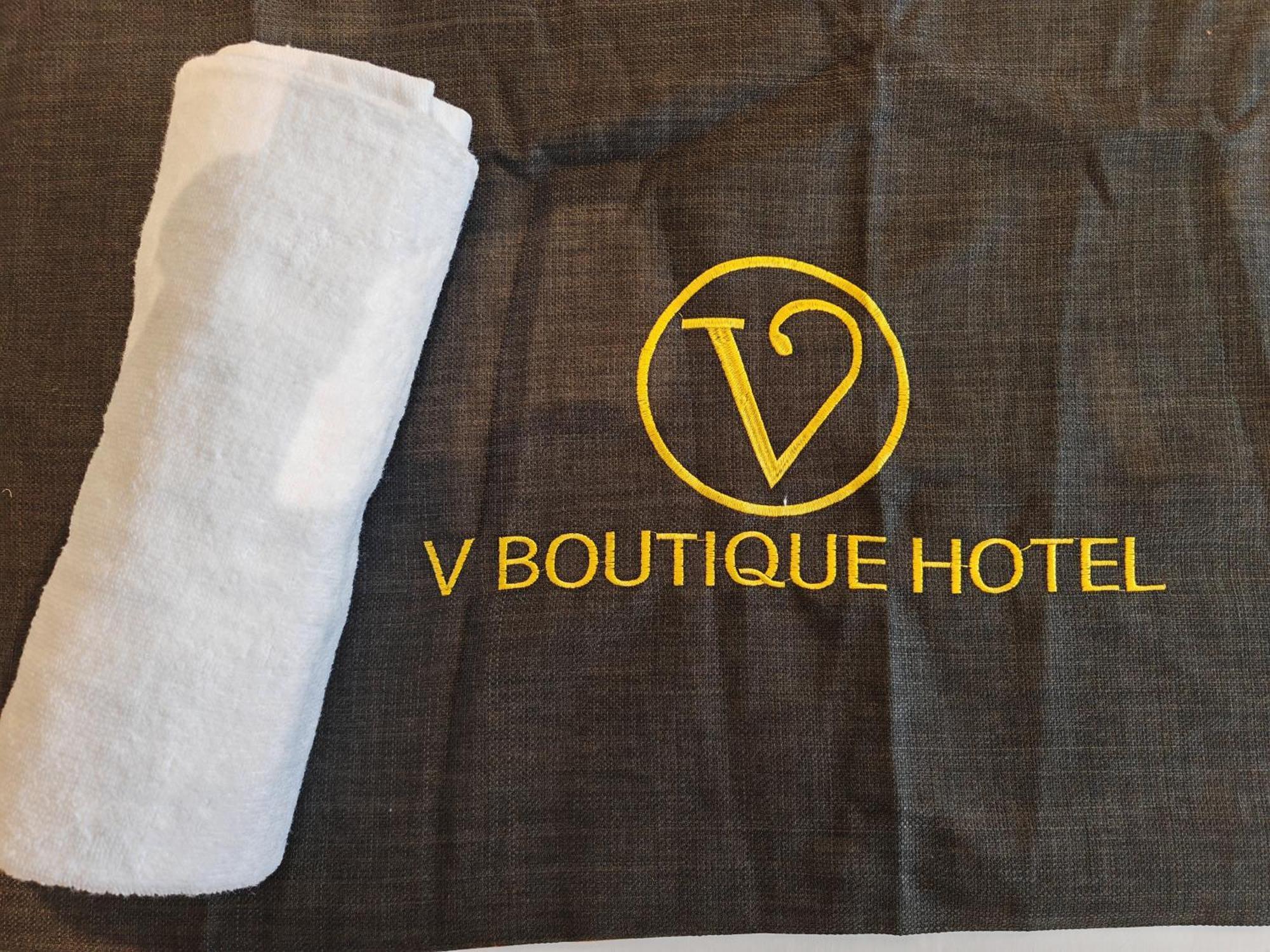 V Boutique Hotel 세렘반 외부 사진
